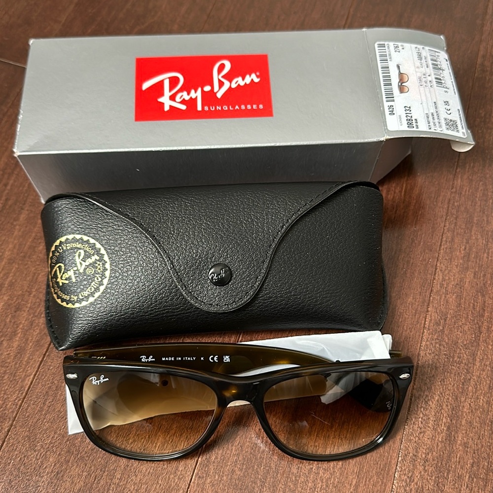 Ray-Ban NEW WAYFARER
